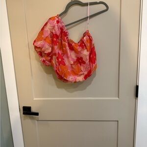 One-Shoulder ASTR top